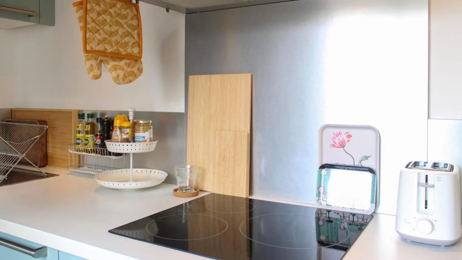 Bright And Quiet 25 M Apartment 파리 프랑스